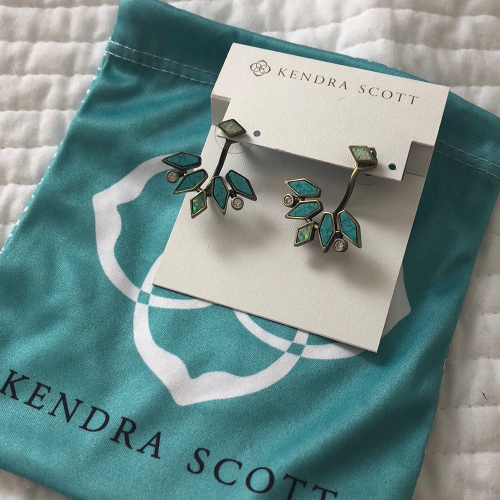 NWOT Kendra Scott Collette Ear Jacket Earrings